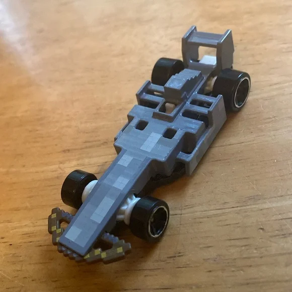 Hot Wheels Toys 27 Hot Wheels Minecraft Skeleton Gray 164